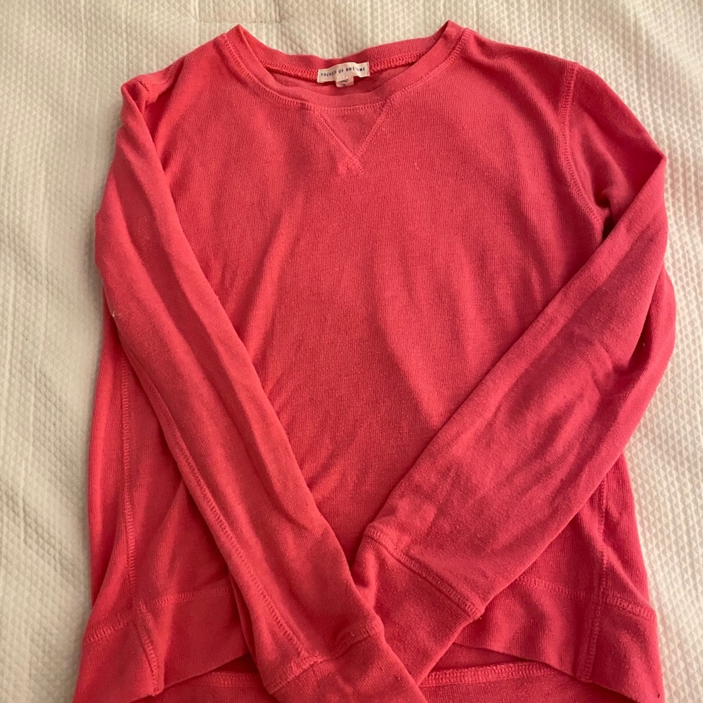 Cute pink crew neck!